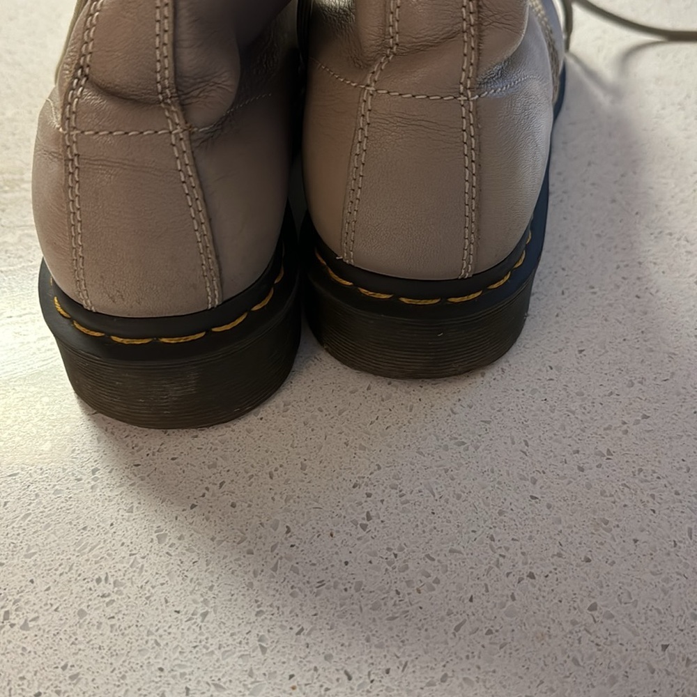 ๐ Dr. Martens Crewson Boot Grey Nubuck Sz. 9๐ - Picture 5 of 6